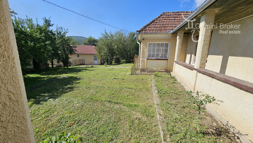 Bózsva - 3 nehnuteľnosti na veľkom pozemku