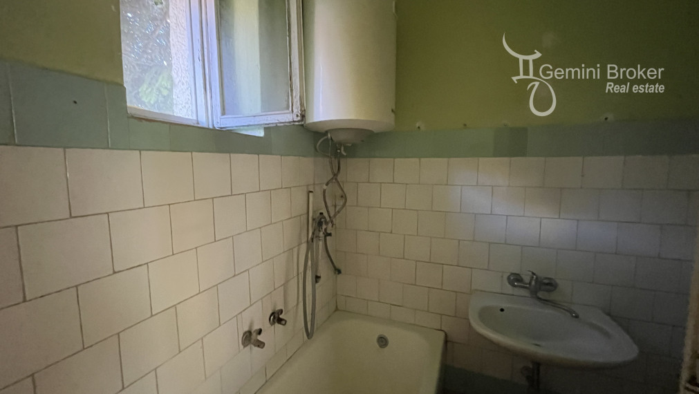 Hidvégardó - 2 izbový rodinný dom, plastové okná