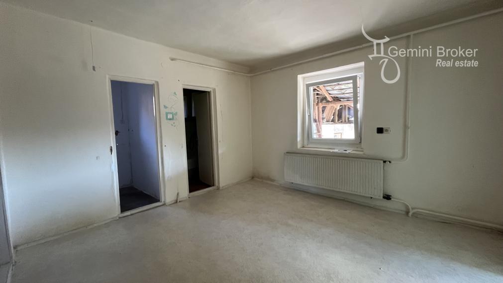 Hidvégardó - 2 izbový rodinný dom, plastové okná