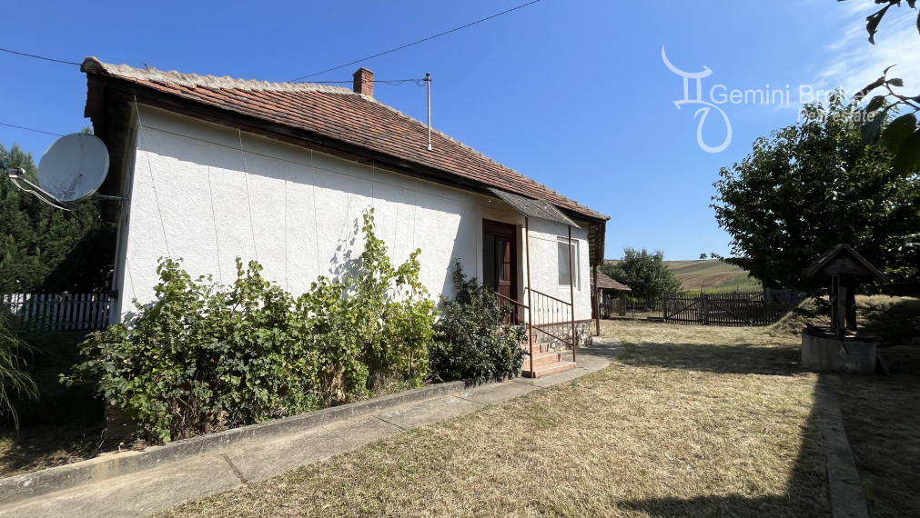 Hidvégardó - 2 izbový rodinný dom, plastové okná