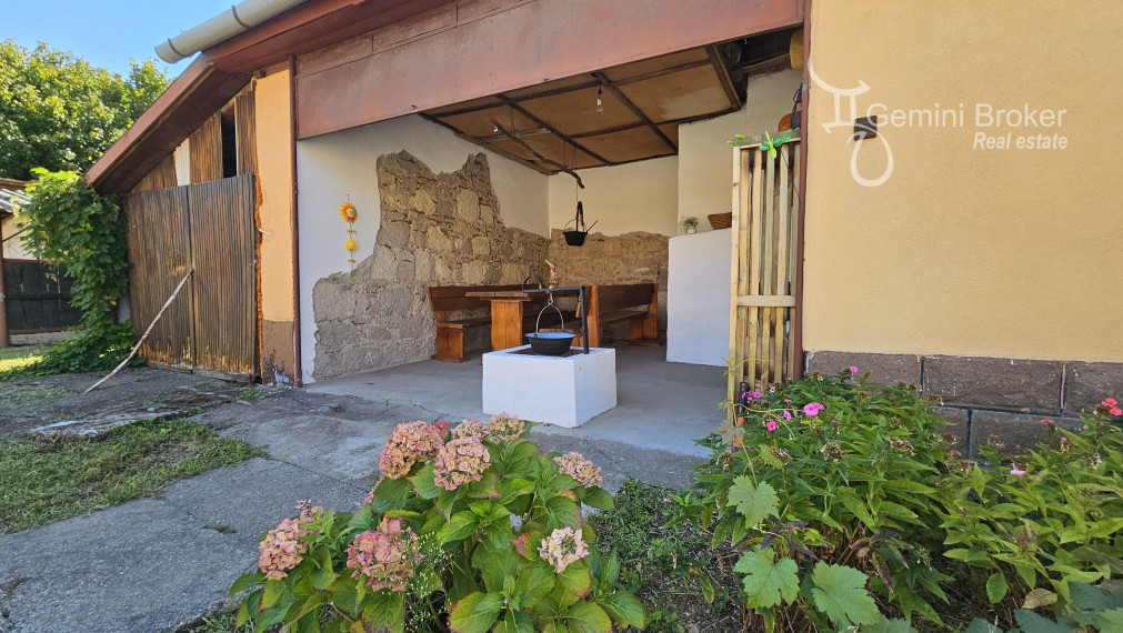 Bogács - investičná príležitosť, 2 domy na jednom pozemku