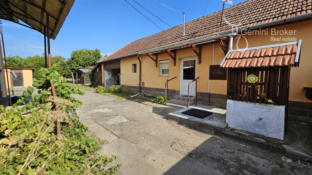 Bogács - investičná príležitosť, 2 domy na jednom pozemku