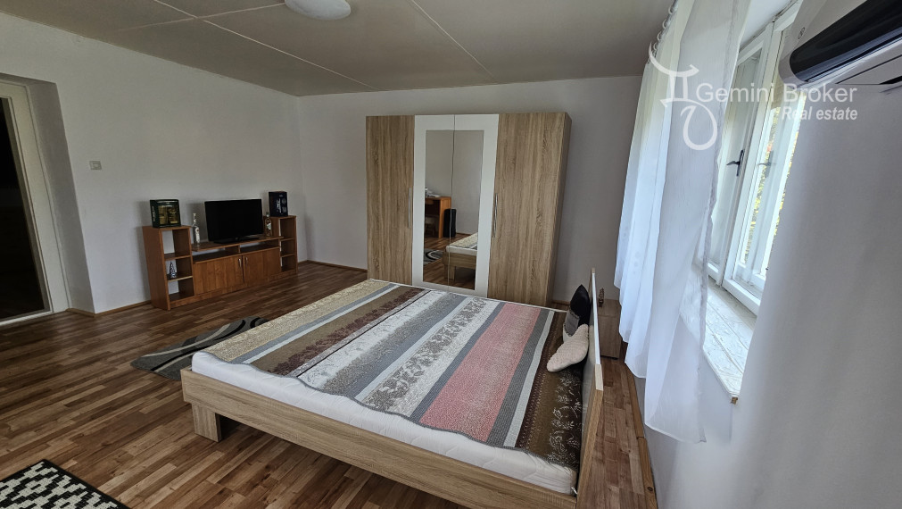 Kovácsvágás - 2 izbový rodinný dom vo výbornom stave, čiastočná rekonštrukcia