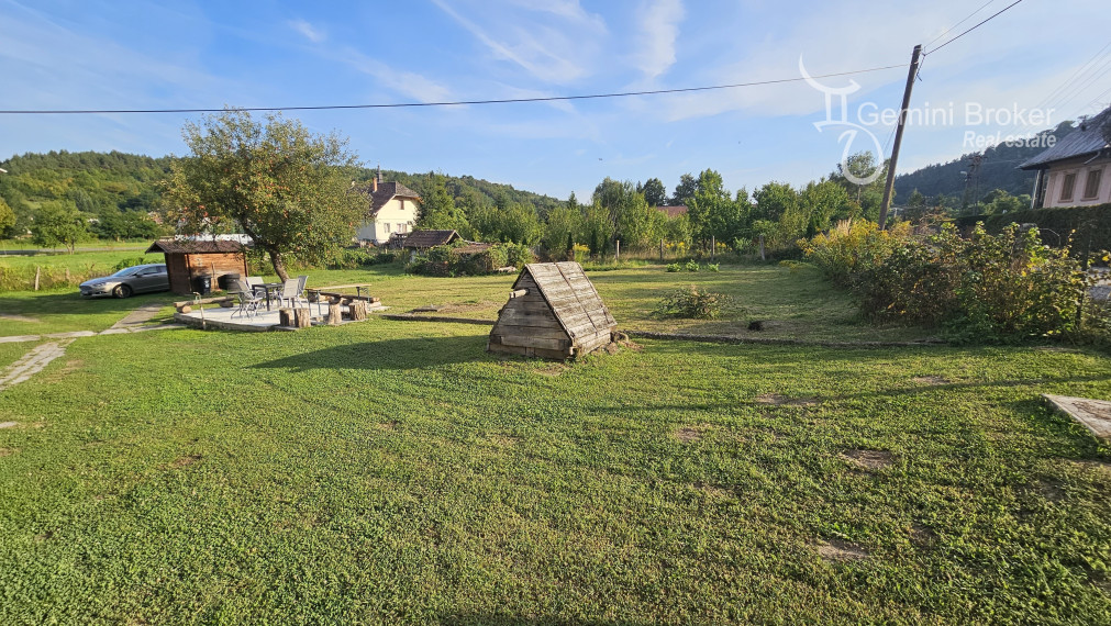Kovácsvágás - 2 izbový rodinný dom vo výbornom stave, čiastočná rekonštrukcia