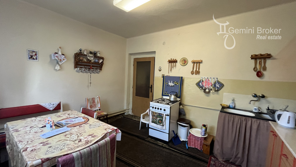 Šaca - 5 izbový rodinný dom s peknou záhradou