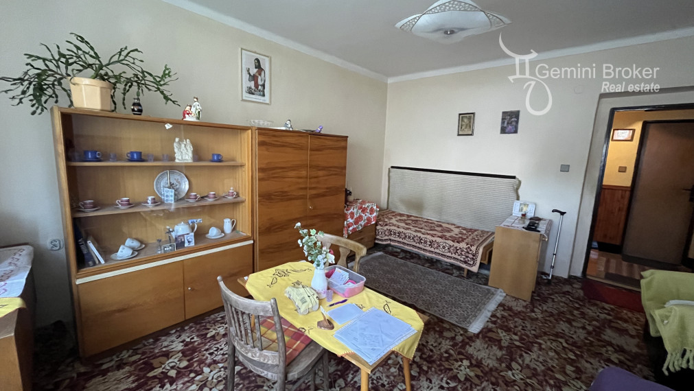 Šaca - 5 izbový rodinný dom s peknou záhradou