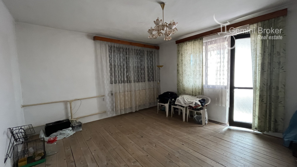 Šaca - 5 izbový rodinný dom s peknou záhradou