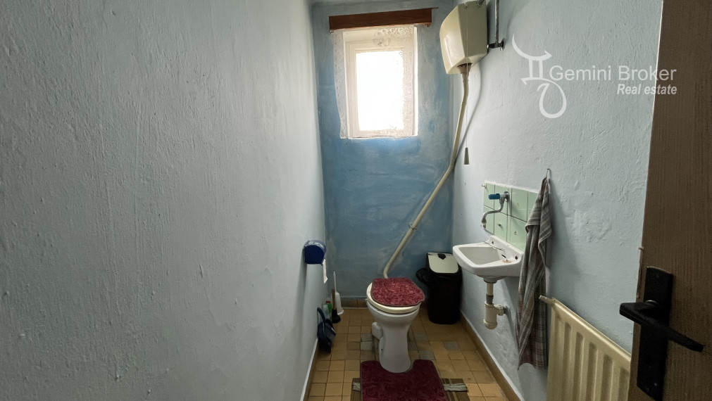 Šaca - 5 izbový rodinný dom s peknou záhradou