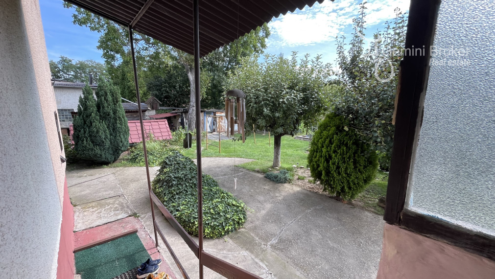 Šaca - 5 izbový rodinný dom s peknou záhradou