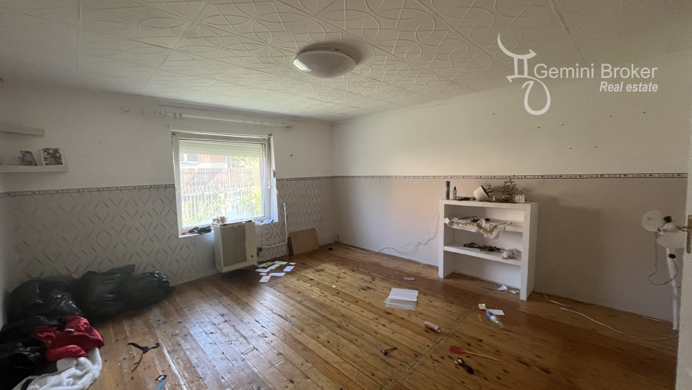 Ormosbánya - 1,5 izbový  dom, 1000m2 pozemok