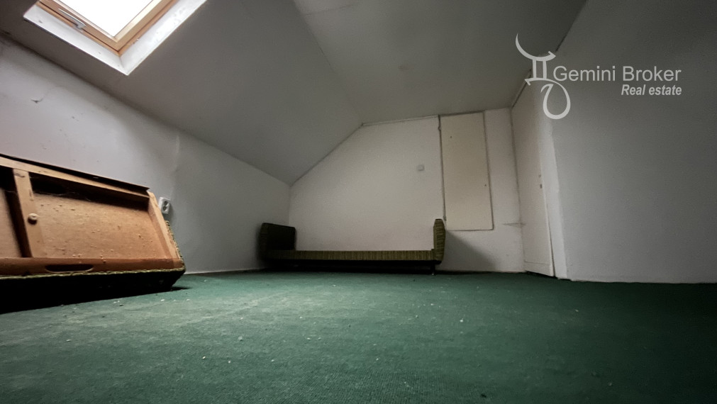 GEMINIBROKER - 5I chalupa pri vodnej nádrži Rakaca v Meszes - Maďarsko