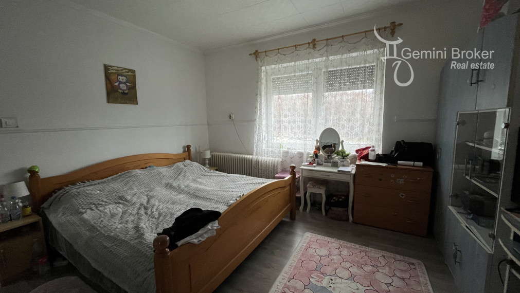 Meszes - pekný 3 izbový dom vo výbornom stave v tichej uličke