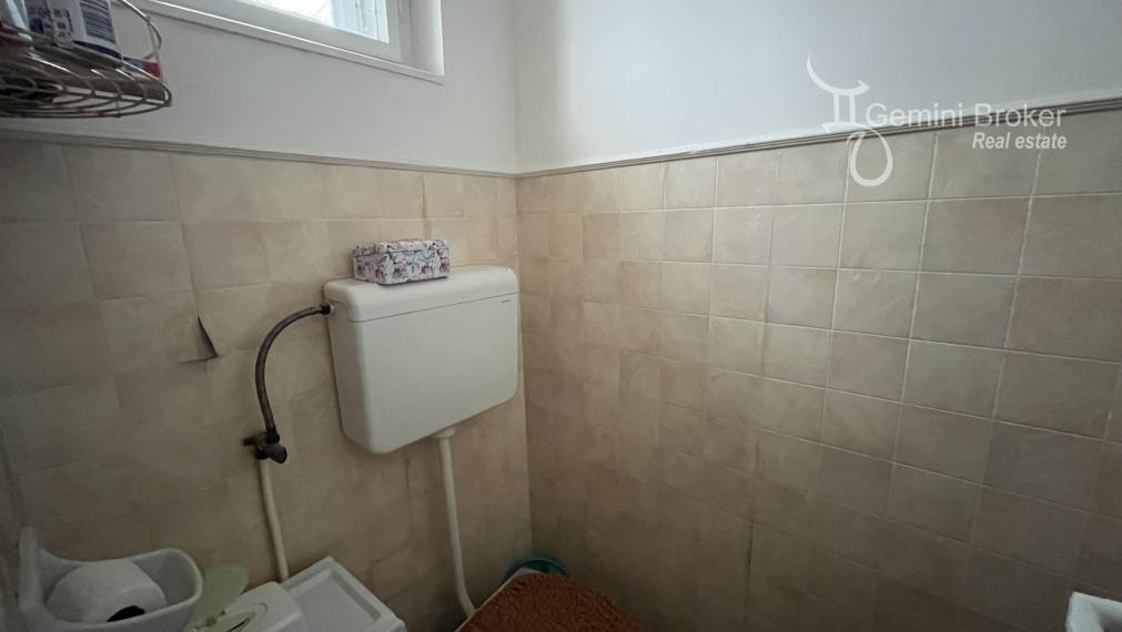 Meszes - pekný 3 izbový dom vo výbornom stave v tichej uličke