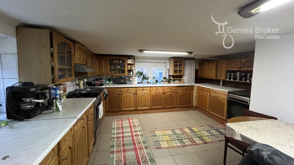 Meszes - pekný 3 izbový dom vo výbornom stave v tichej uličke