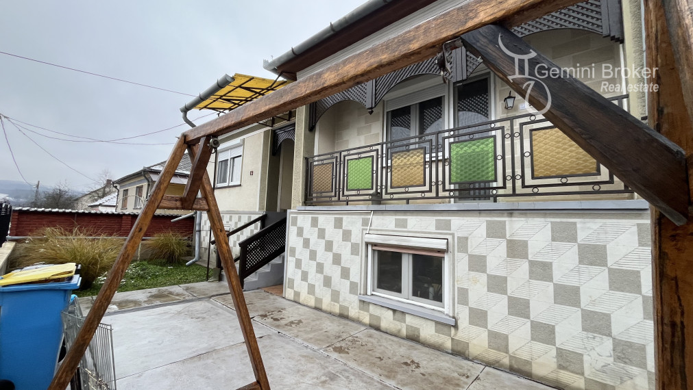 Meszes - pekný 3 izbový dom vo výbornom stave v tichej uličke