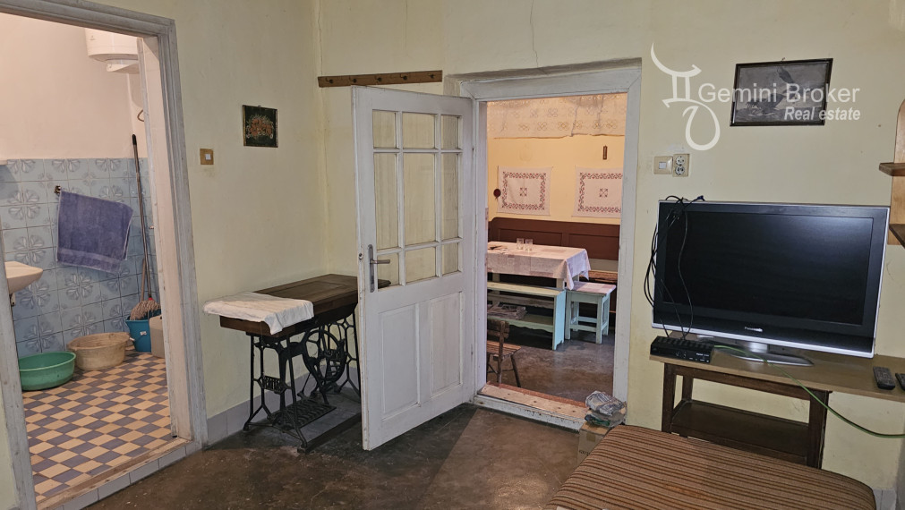 Kovácsvágás - 3 izbový rodinný dom, stodola pod lesom