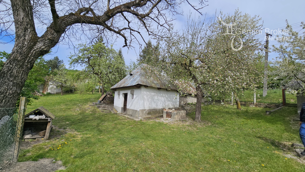Kovácsvágás - 3 izbový rodinný dom, stodola pod lesom
