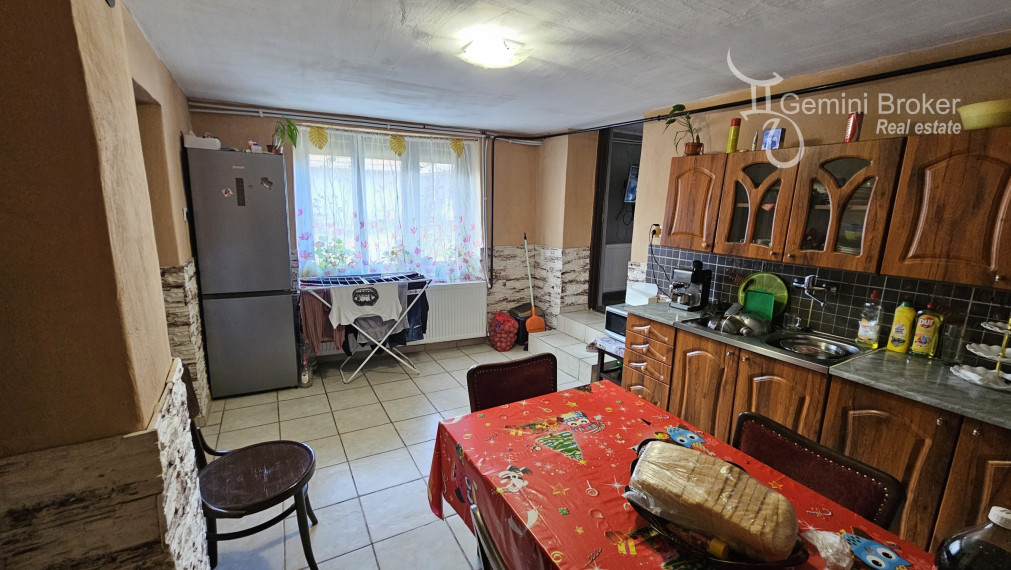 Gönc - 3 izbový rodinný dom s terasou,  čiastočná rekonštrukcia