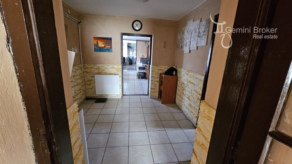 Gönc - 3 izbový rodinný dom s terasou,  čiastočná rekonštrukcia