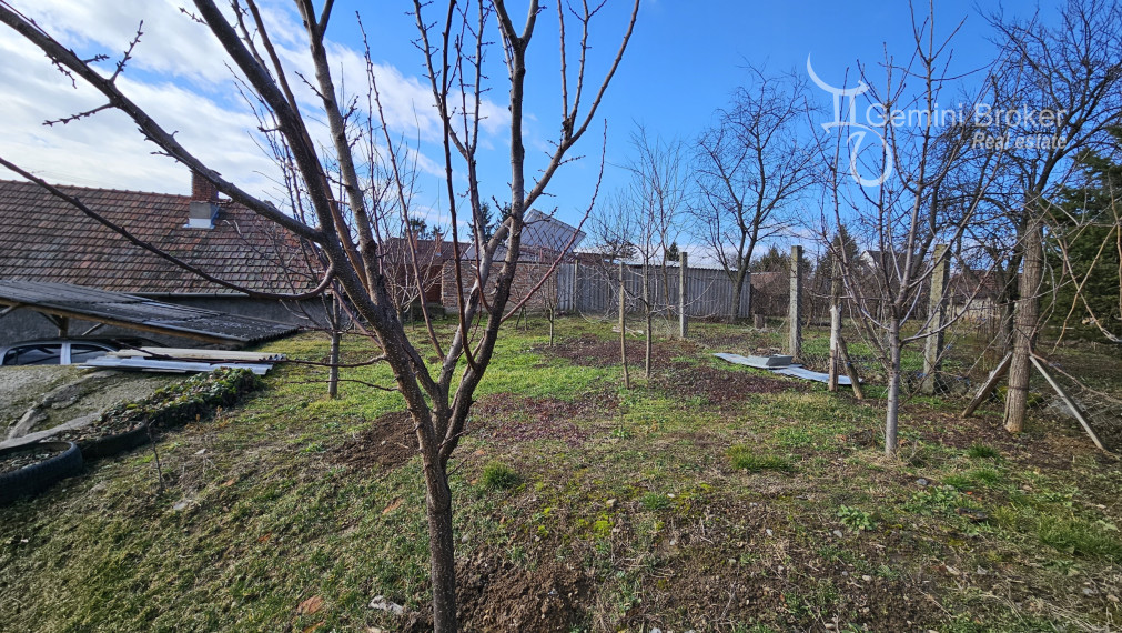 Gönc - 3 izbový rodinný dom s terasou,  čiastočná rekonštrukcia