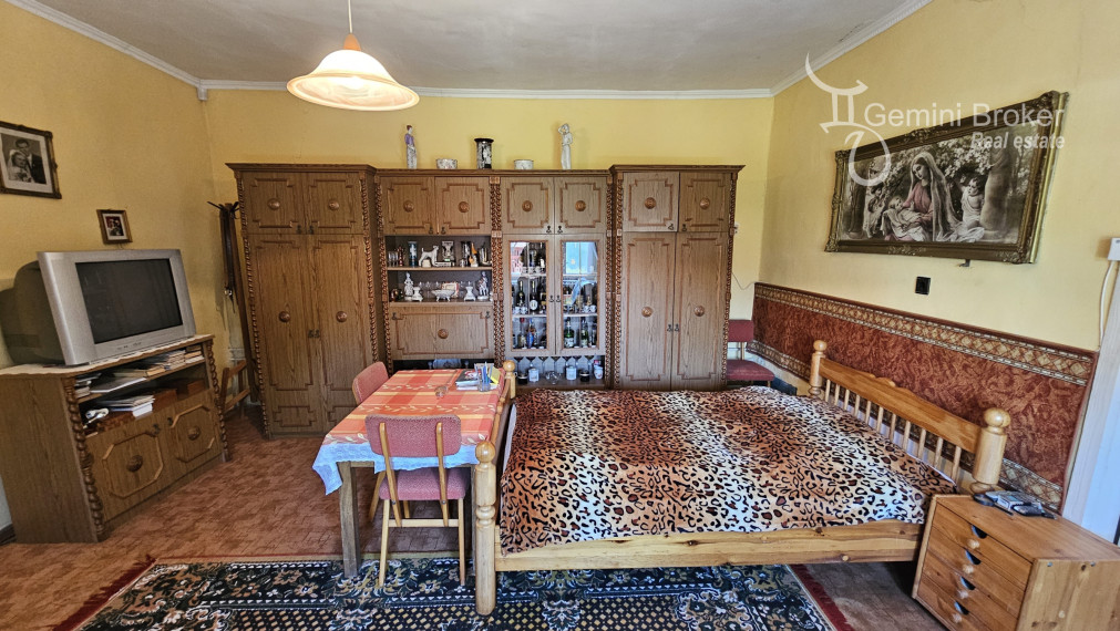 Bozsva - 3 izbový dom  vo výbornom stave