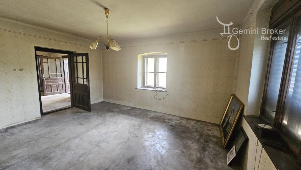 Méra - 3 izbový rodinný dom s letnou kuchyňou