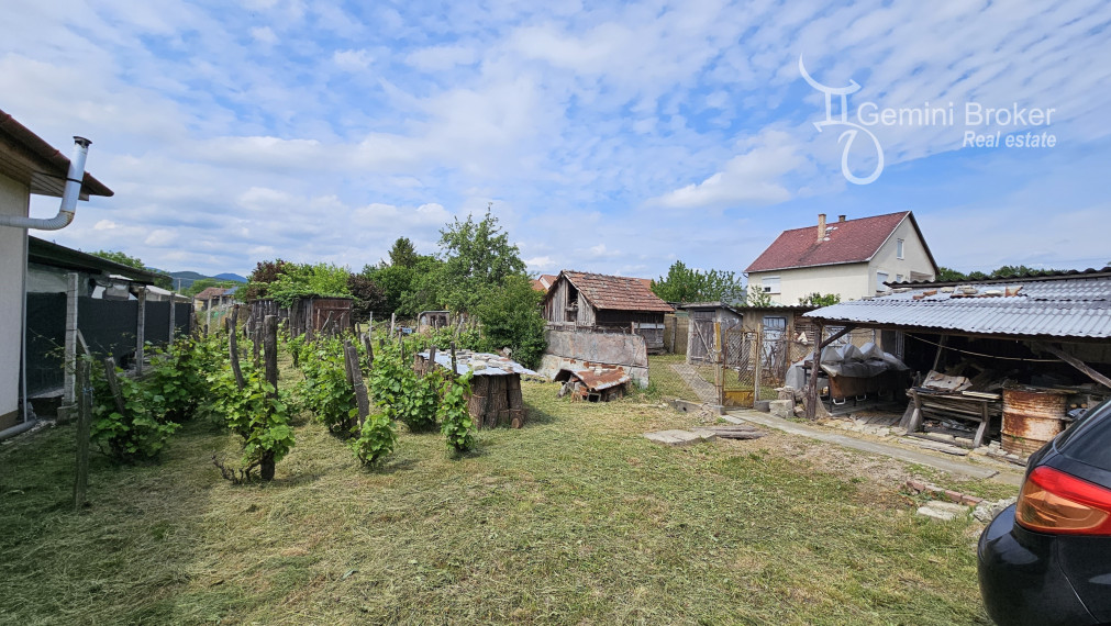 Pálháza - 3 izbový rodinný dom v tichej ulici