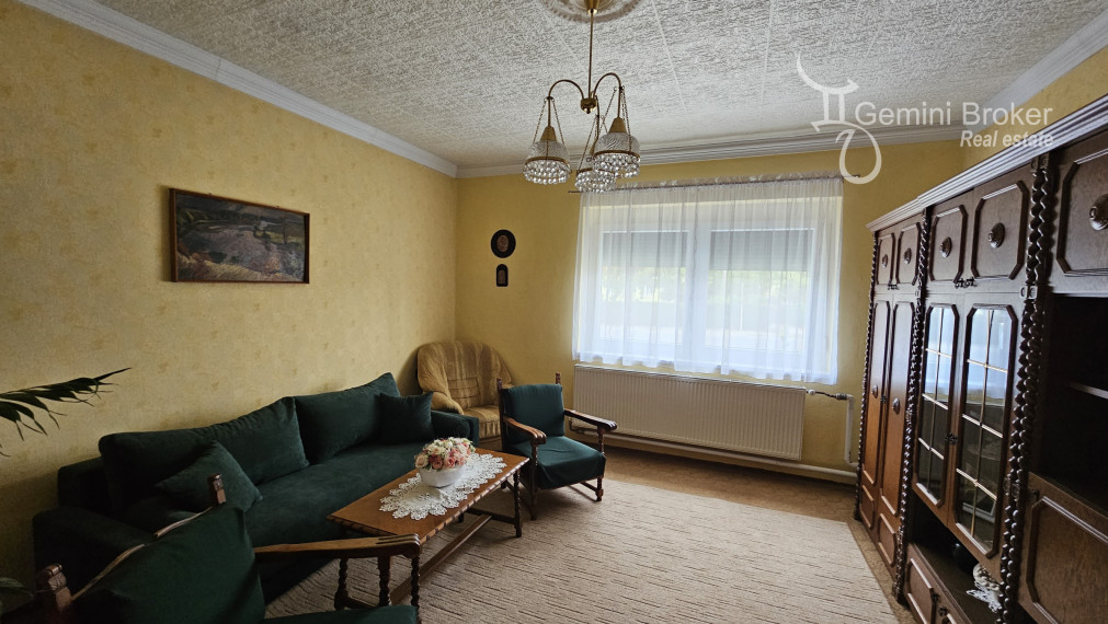 Forro - 3 izbový RD, výborný stav, 0,5ha pozemok,  dva domy na pozemku