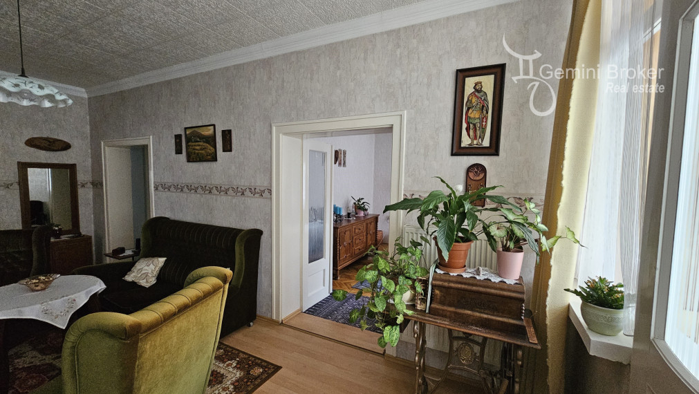 Forro - 3 izbový RD, výborný stav, 0,5ha pozemok,  dva domy na pozemku