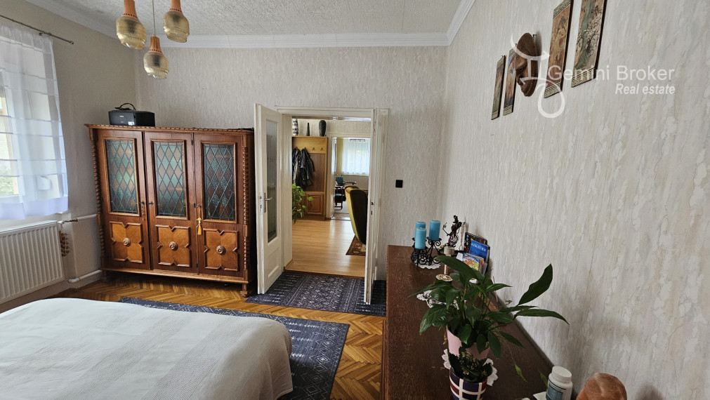 Forro - 3 izbový RD, výborný stav, 0,5ha pozemok,  dva domy na pozemku