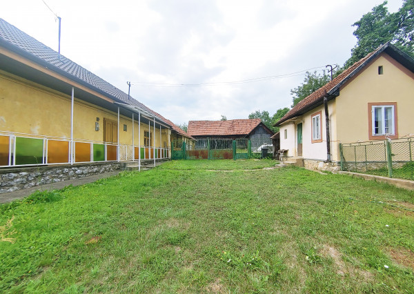 AGGTELEK - RD s novou strechou a 1ha pozemkom len 8km od hraníc