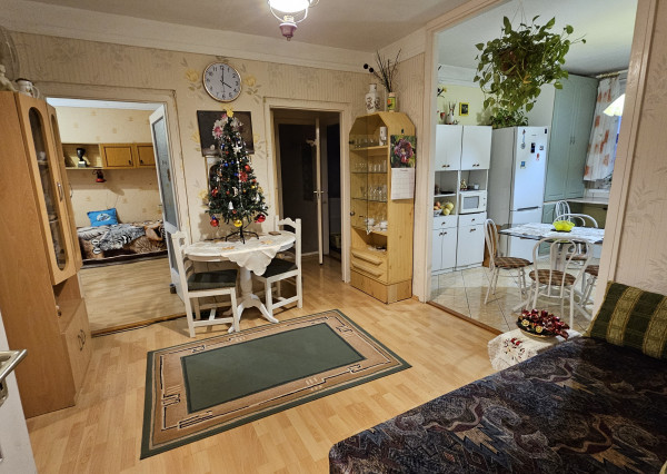 ZNÍŽENÁ CENA!! Slovenské Nové Mesto - Sátoraljaújhely 3 izbový veľký slnečný byt