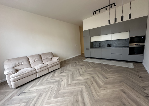 BUDAPEST VI v historickom centre 2 izbový byt na predaj pri železničnej stanici Nyugati