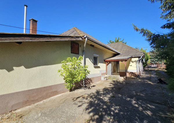 GEMINIBROKER vám ponúka rodinný dom vo veľmi dobrom stave v obci Vizsoly