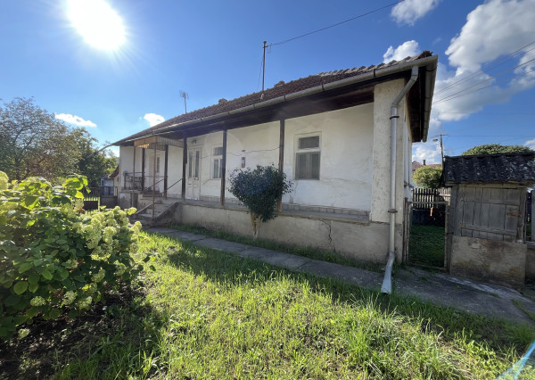 Szalonna - 2 izbový rodinný dom vhodný na chalupu