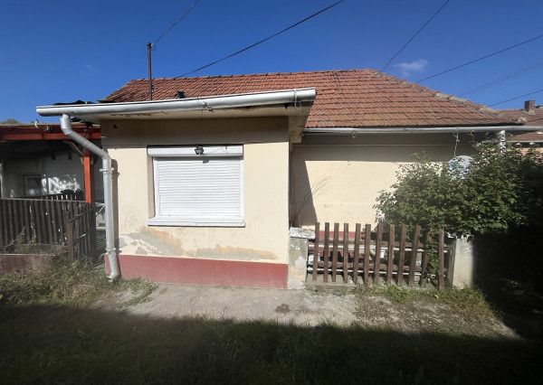 Ormosbánya - 1,5 izbový  dom, 1000m2 pozemok
